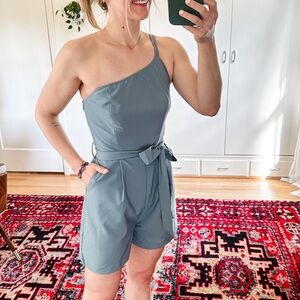 NWOT Stylish One-Shoulder Romper in Gray